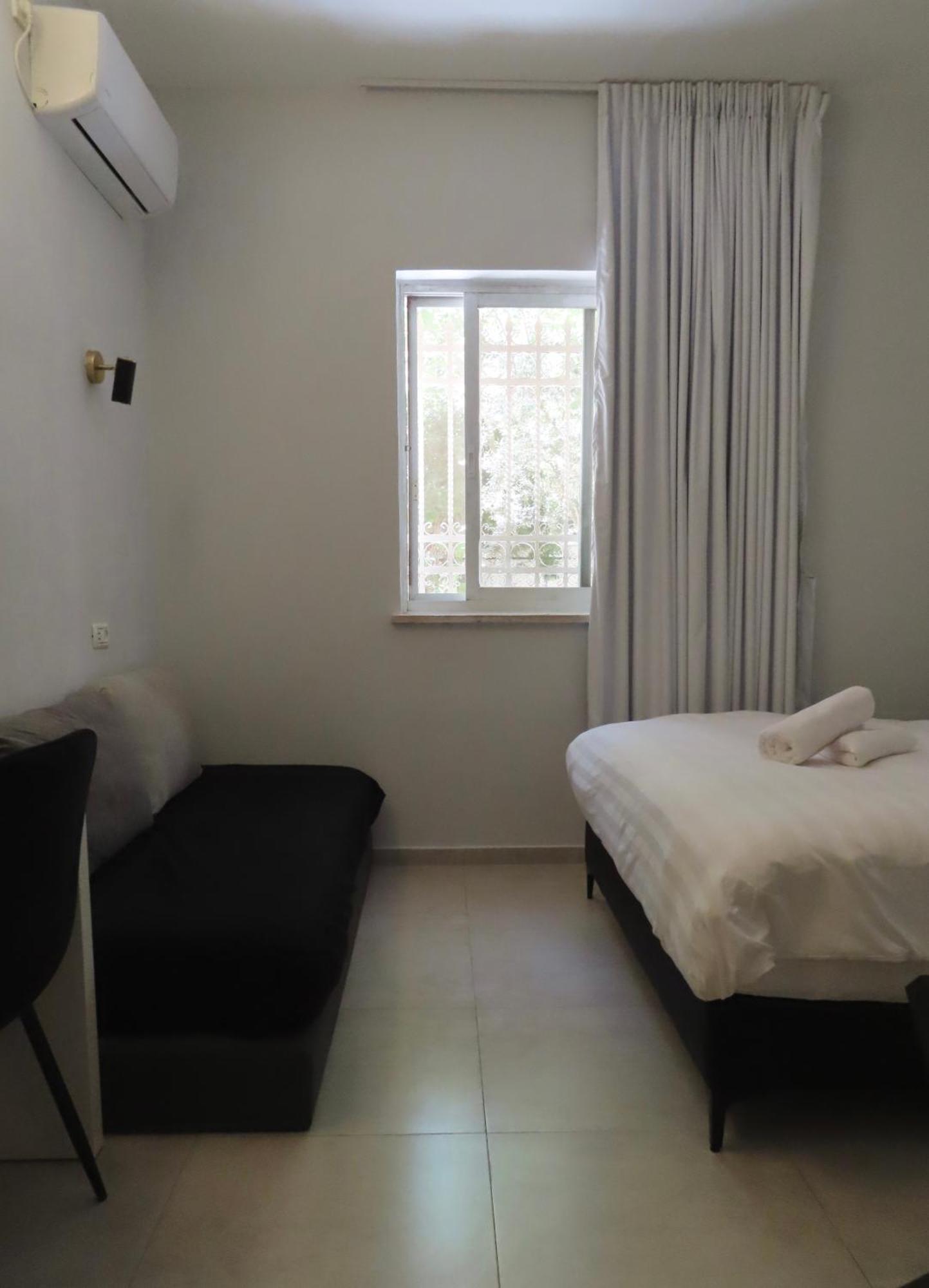 White Moon Inn Baitulmaqdis Bilik gambar